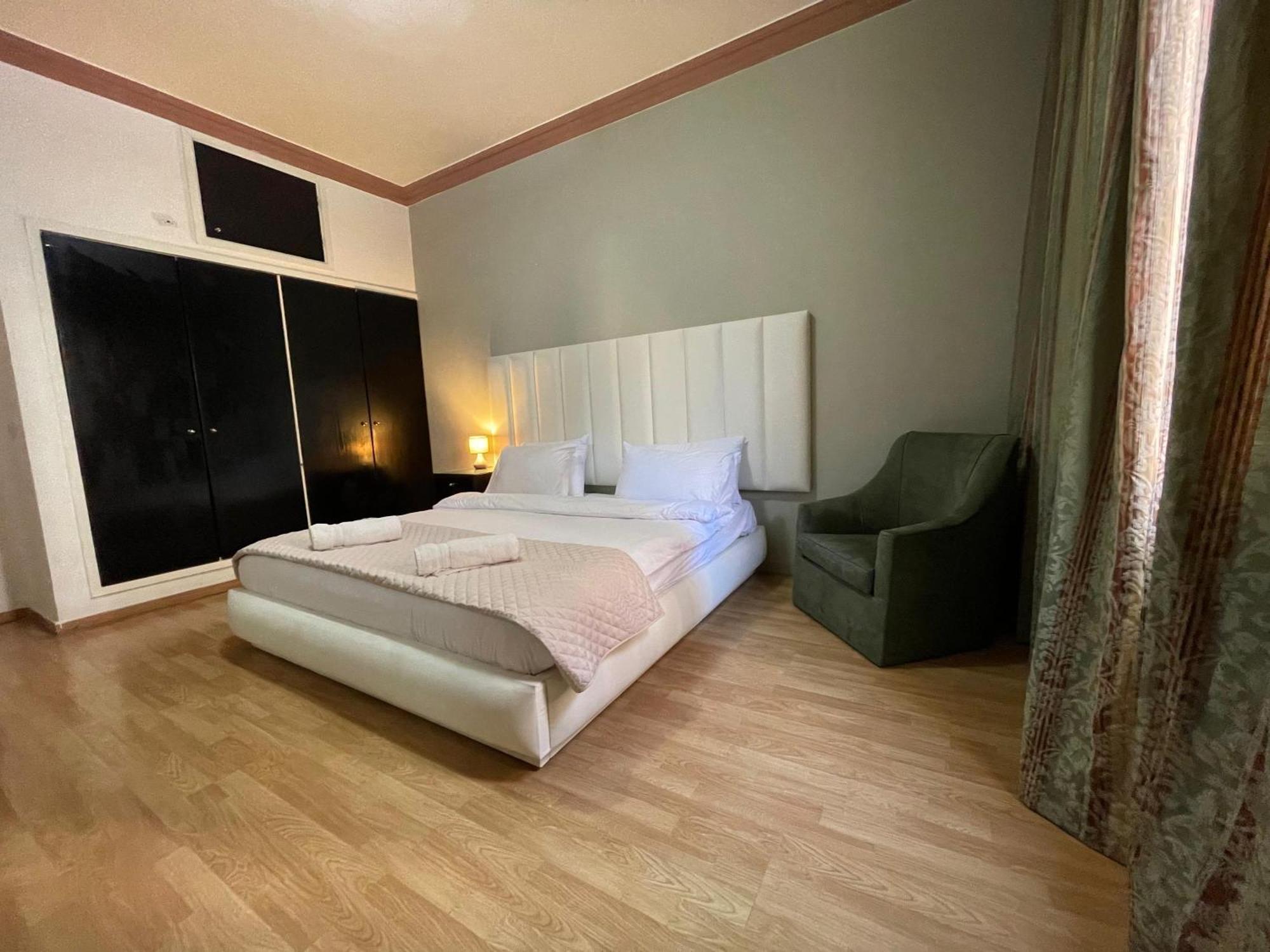 Elegant Suites Бейрут Екстериор снимка